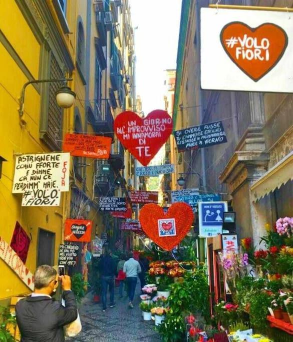 I Tre Re Via Toledo Naples Extérieur photo